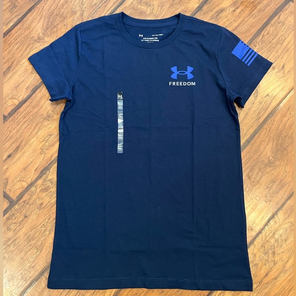 NWT Under Armour tee womens XS Freedom USA flag blue patriotic shirt the classic - Picture 2 of 11